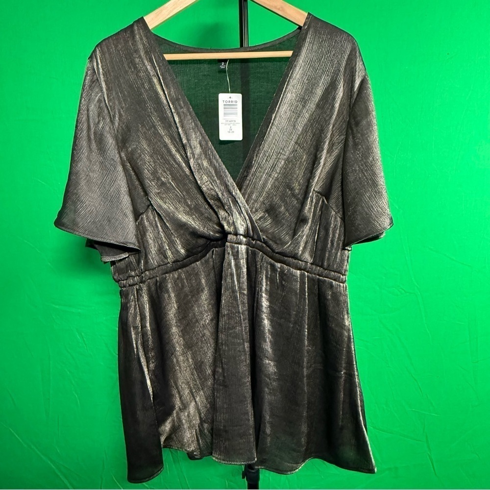 NWT Torrid Crinkle Chiffon Babydoll Top Black Size 2X